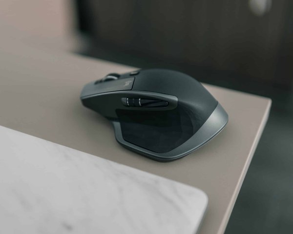 les avantages d'une souris ergonomique pour éviter les blessures